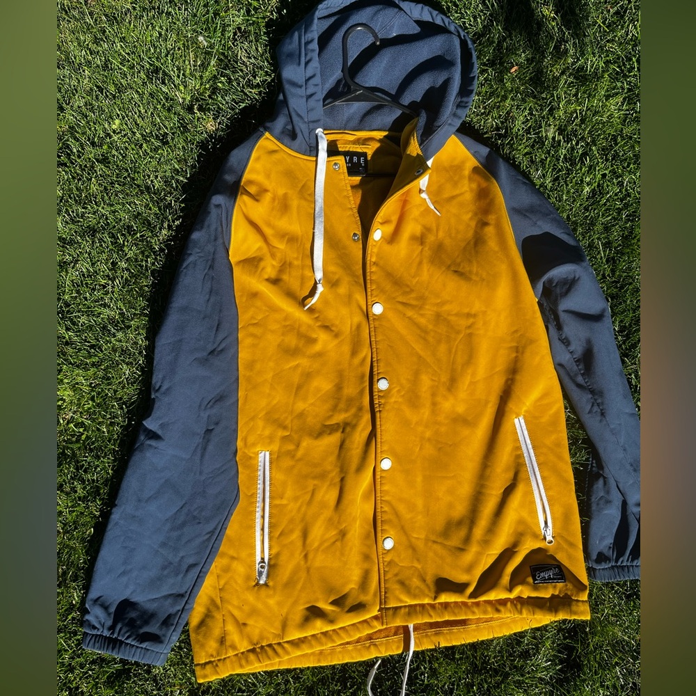 EMPYRE BUTTON UP SWEATER